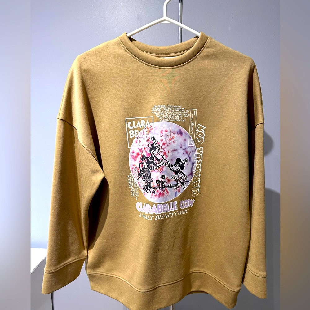 Disney H&M Minnie Mouse x Clarabelle cow collaboration sweatshirt